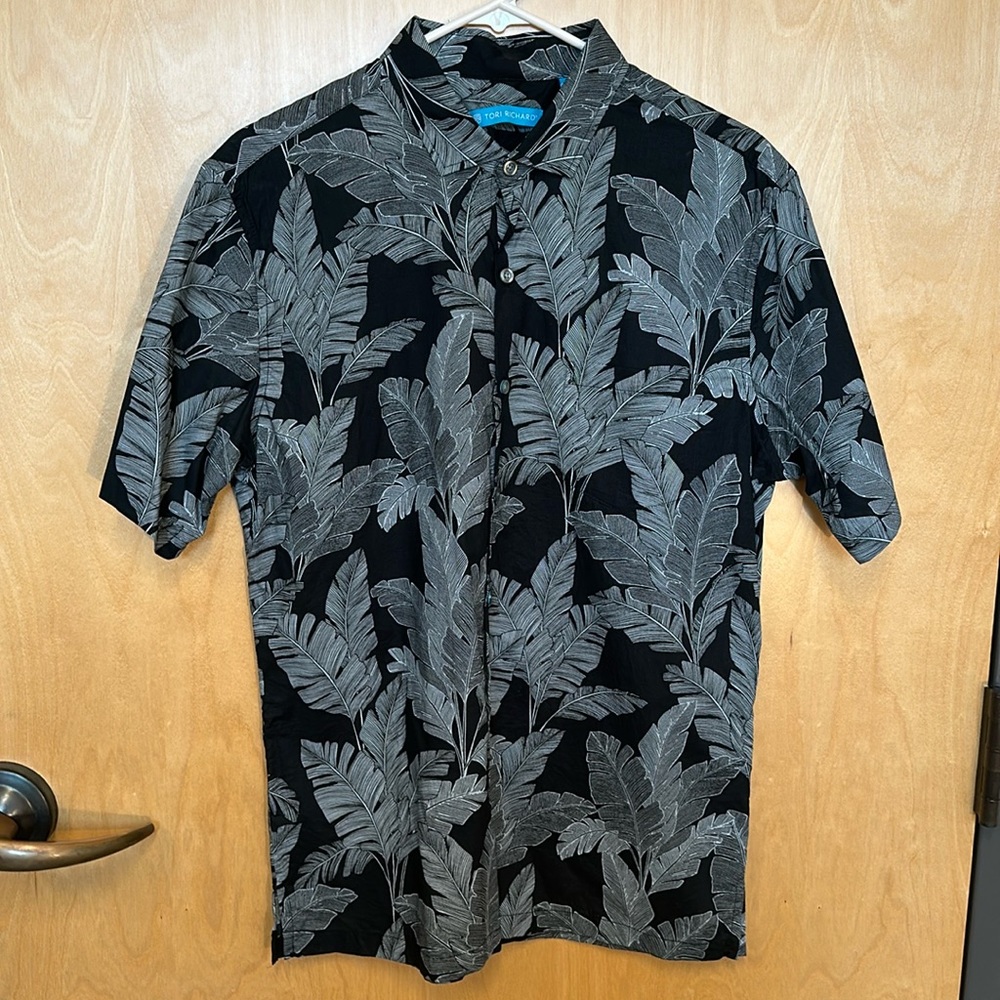 Tori Richard Tropical Leaves Aloha Shirt (Medium)